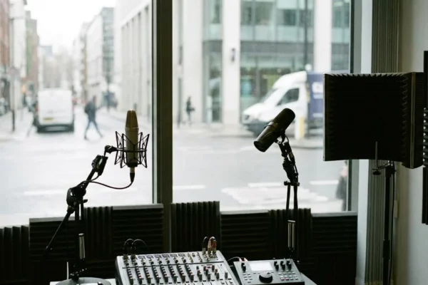 Amazon ha lanciato due host AI che parlano tra loro